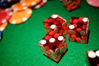 Live scoreboard and betting interface during M-World Championship match